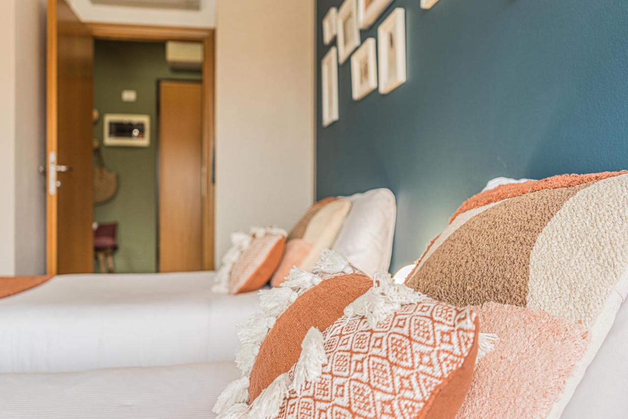 סירמיונה Hygge Family Apartment - One Step Away From The Lake!!! מראה חיצוני תמונה