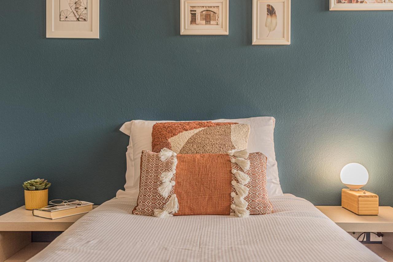 סירמיונה Hygge Family Apartment - One Step Away From The Lake!!! מראה חיצוני תמונה