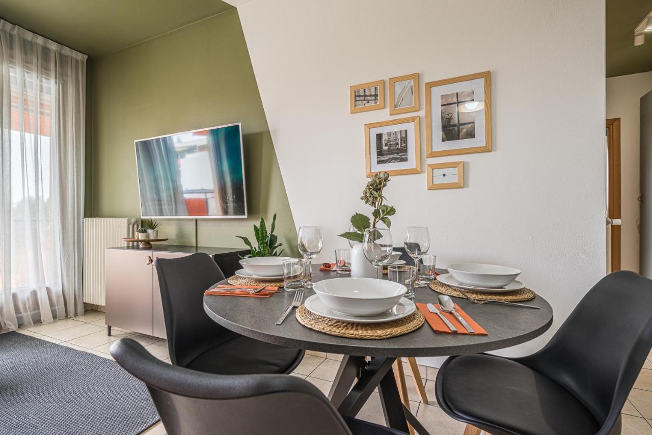 סירמיונה Hygge Family Apartment - One Step Away From The Lake!!! מראה חיצוני תמונה