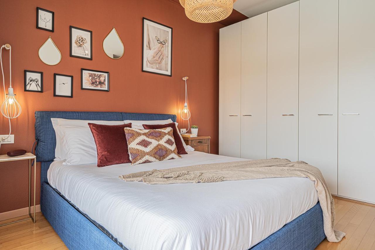 סירמיונה Hygge Family Apartment - One Step Away From The Lake!!! מראה חיצוני תמונה