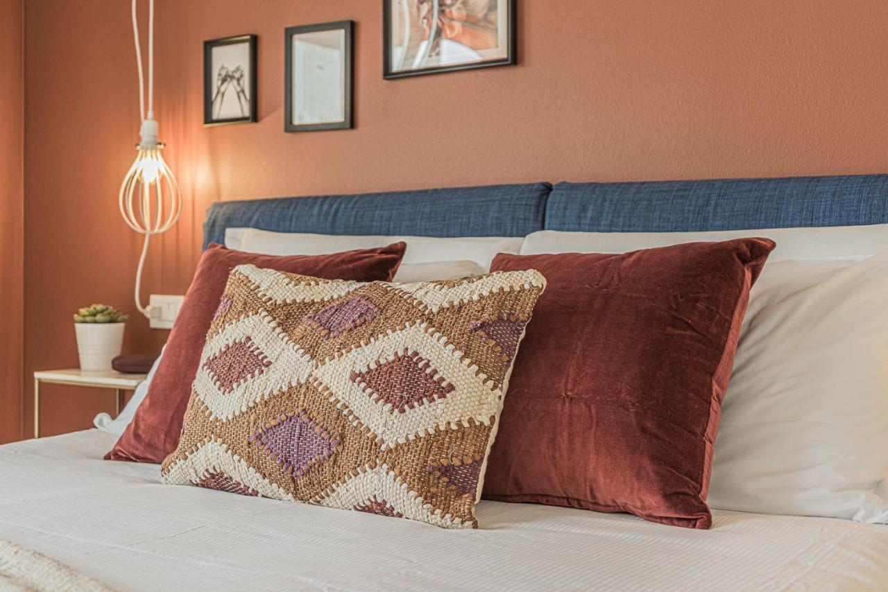 סירמיונה Hygge Family Apartment - One Step Away From The Lake!!! מראה חיצוני תמונה